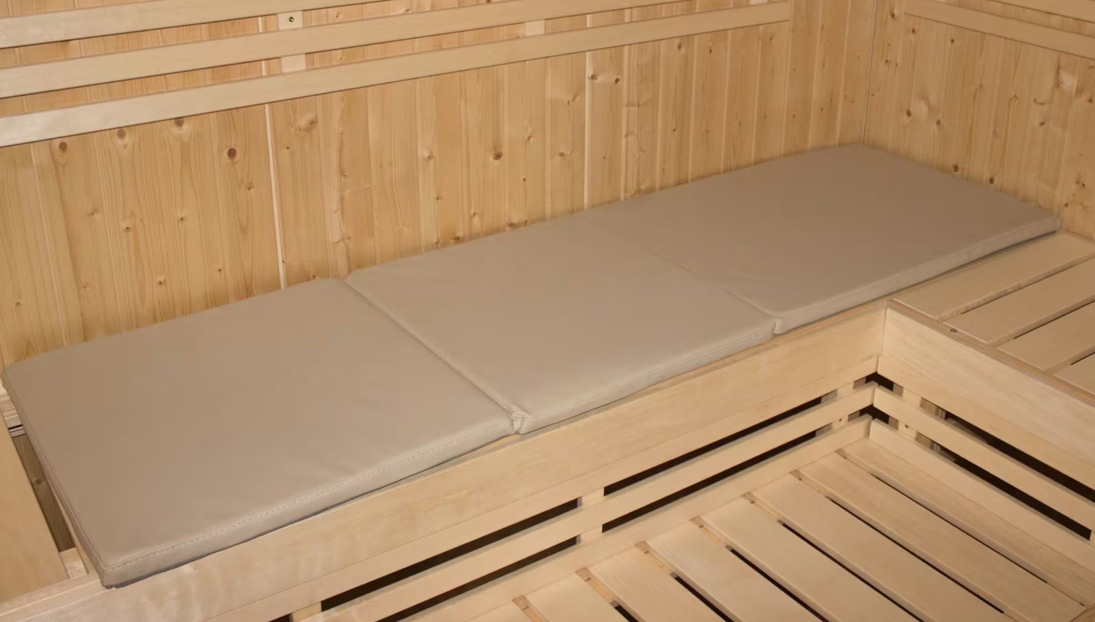 Sauna Mila 5 im Sparset / 9kW Bio-Ofen mit HUUM Wifi Steuerung
